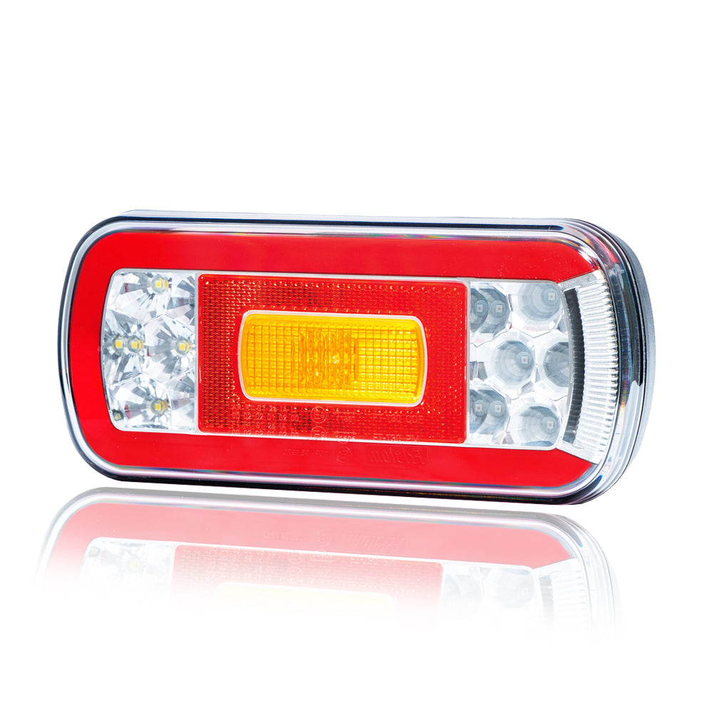 Světlo LED se 5 funkcemi pro mlhové světlo s trojúhelníkovým odrazovým prvkem