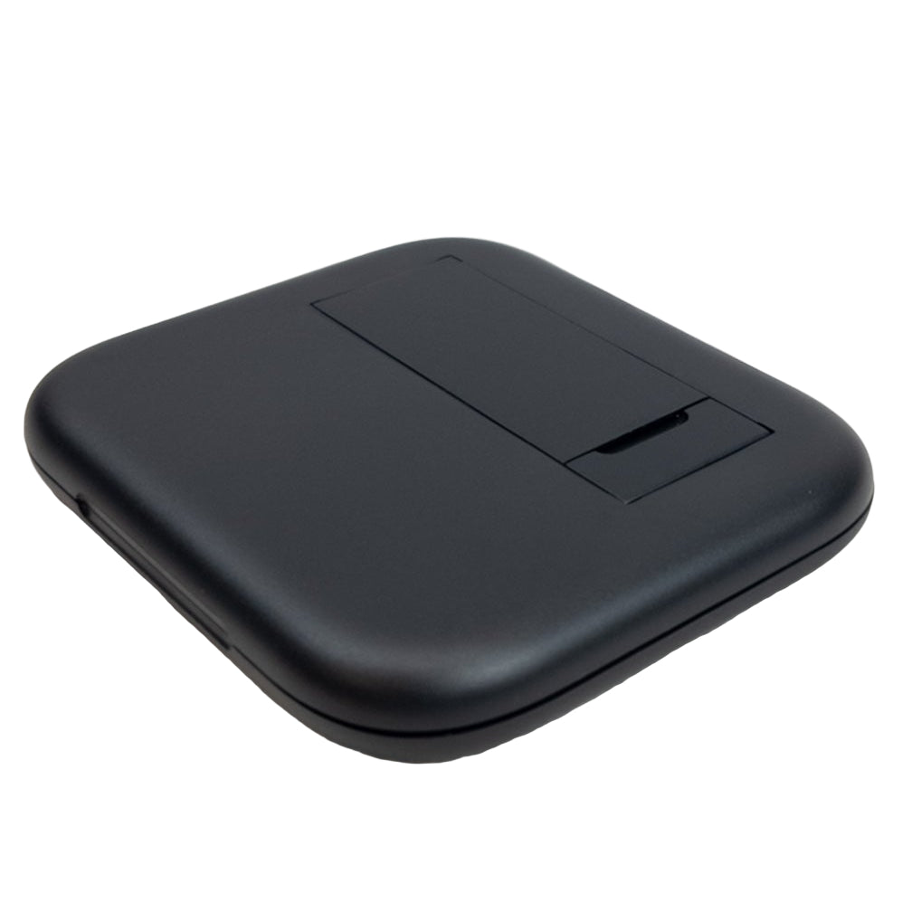 Sada adaptérů a kabel k nabíjení a prenosu dát v pouzdře se stojánkem na telefon