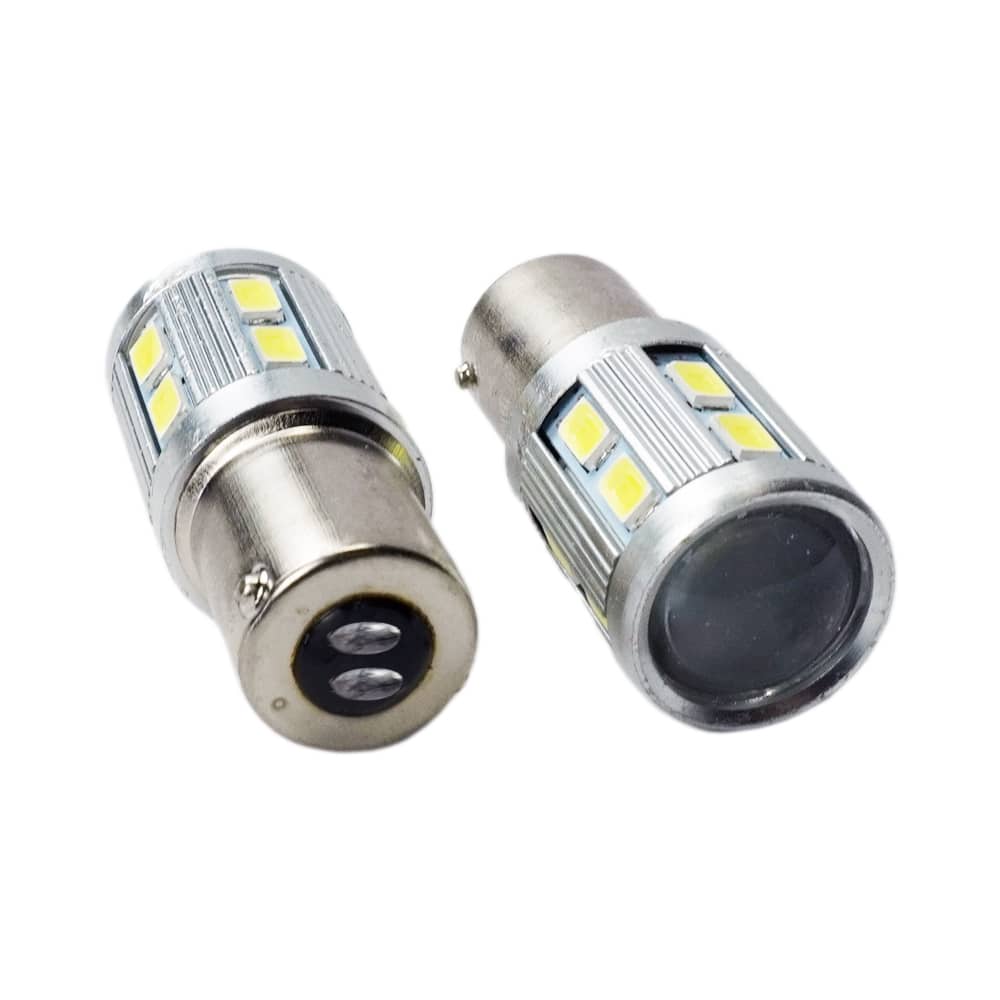 SMD LED žárovka pár s patkou Bay15D