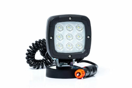Pracovní lampa LED s čtvercovým magnetem a zapalovacím konektorem