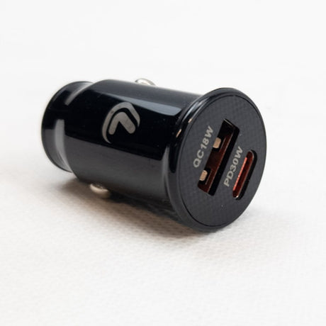 Autonabíječka USB-C a USB-A výstupem